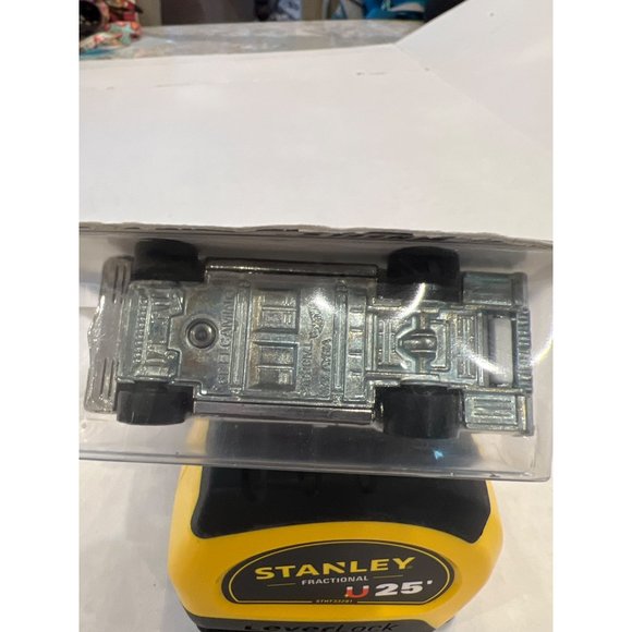 Hot Wheels 2000 First Editions 8 of 36 Collectable Car 68 El Camaro Toy Box Dama - Picture 6 of 10